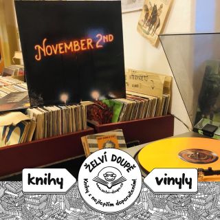 LAHŮDKA NA VINYLU 🧡Jsme rádi, že jsme dostali možnost mít v nabídce desku české klubové kapely. Kapela November 2nd z...
